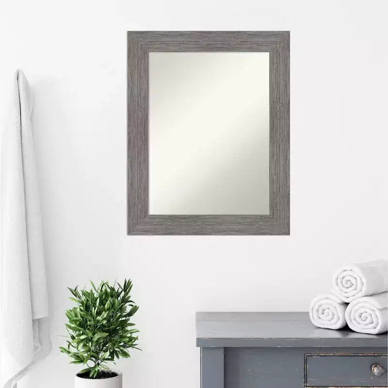 Miroir mural de salle de bain rectangulaire moderne, à fixation murale, 61 x 76 cm, gris, sans biseau, à fines rayures