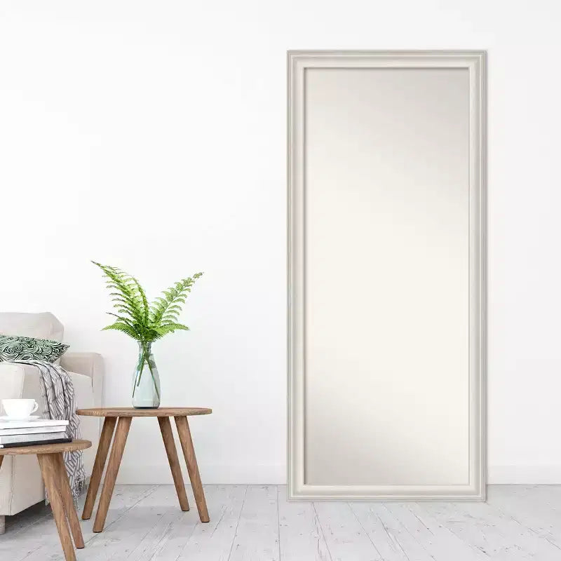 Miroir pleine longueur à poser au sol, cadre trio blanc lavé argenté, non biseauté, 29 po x 65 po