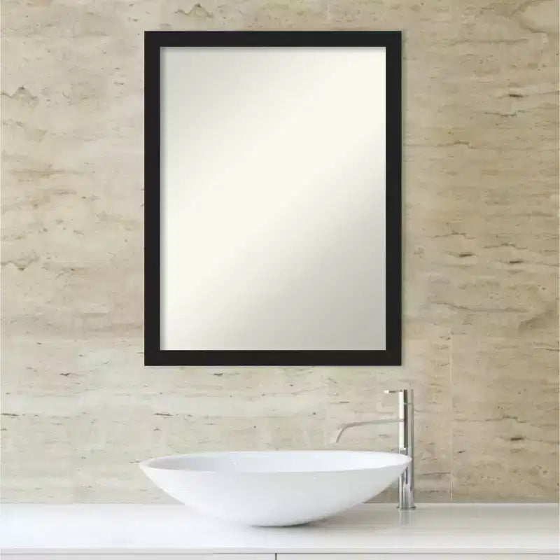 Miroir mural de salle de bain Grace étroit 20"x26" non biseauté noir métallique brossé : Rectangulaire, Cadre en polystyrène, Fixation murale