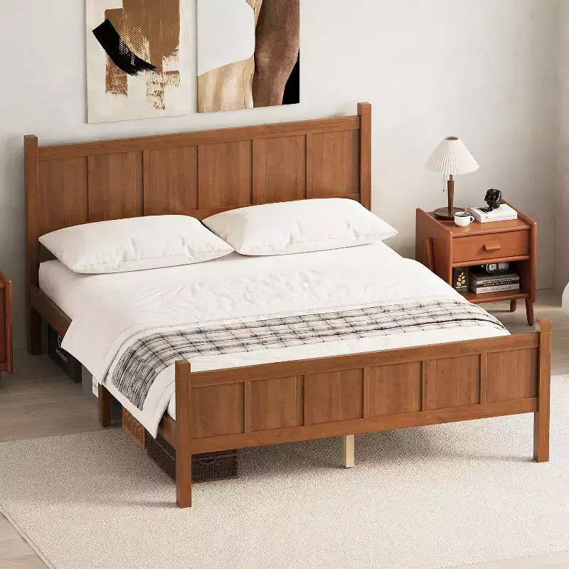 Lit plateforme Queen à panneau plat avec tête de lit et pied de lit, cadre de lit de ferme Shaker au grain de bois, noyer clair