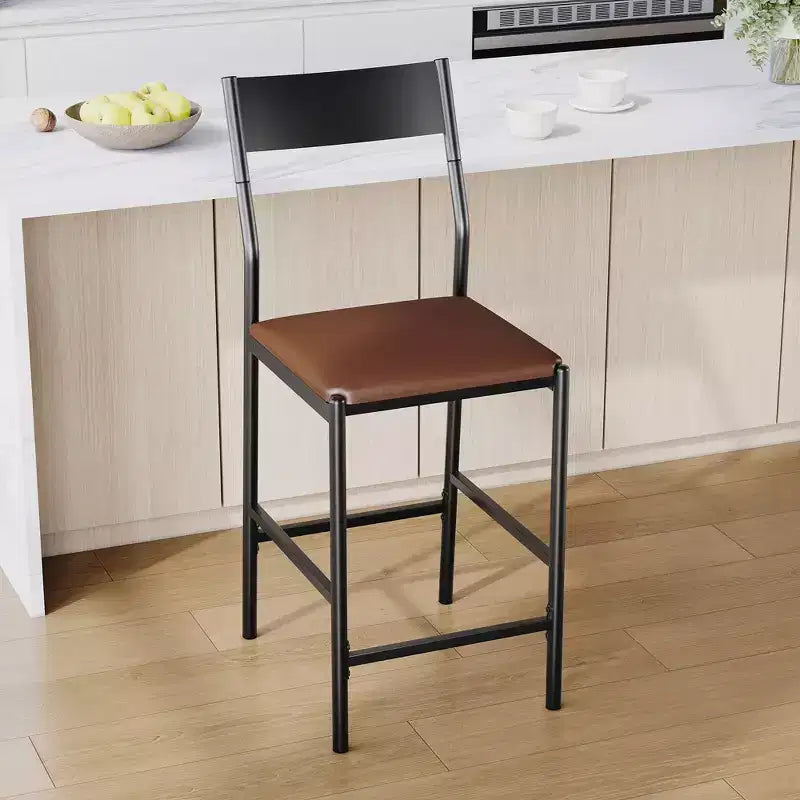 Lot de 2 tabourets de bar modernes hauteur comptoir, chaises d'îlot en cuir PU avec dossier incurvé et repose-pieds, cadre en fer robuste de 136 kg pour la cuisine