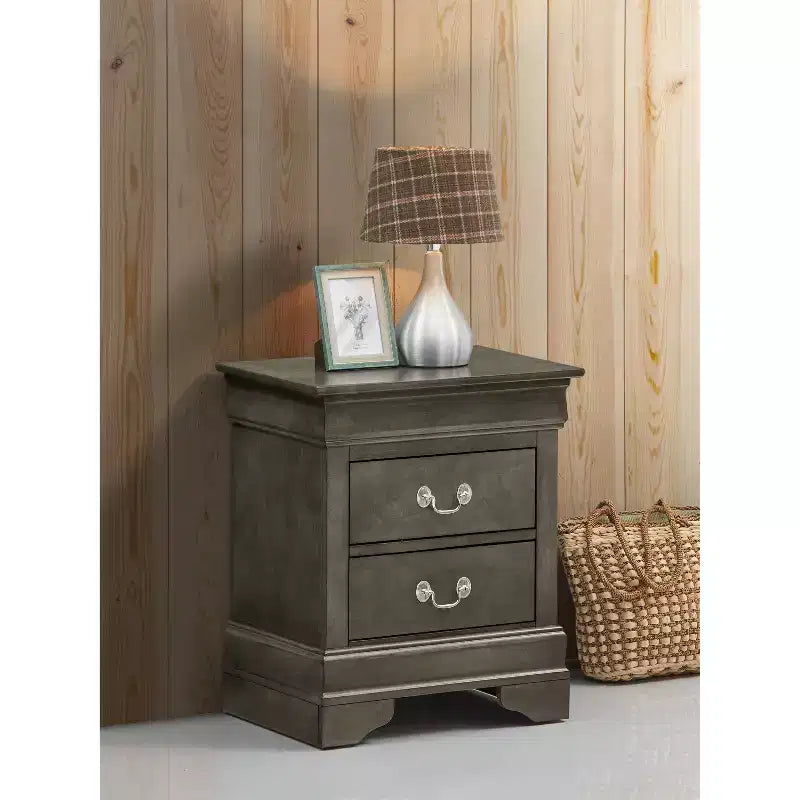Table de chevet Louis Philippe à 2 tiroirs (61 cm H x 53 cm L x 41 cm P)